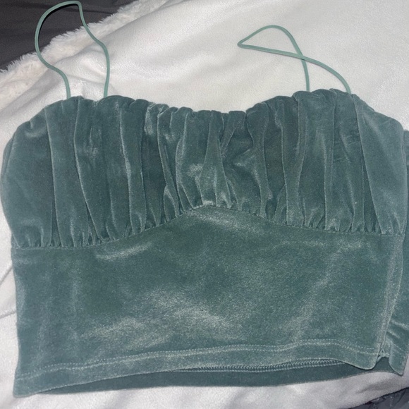 Princess Polly crop top - Picture 2 of 4